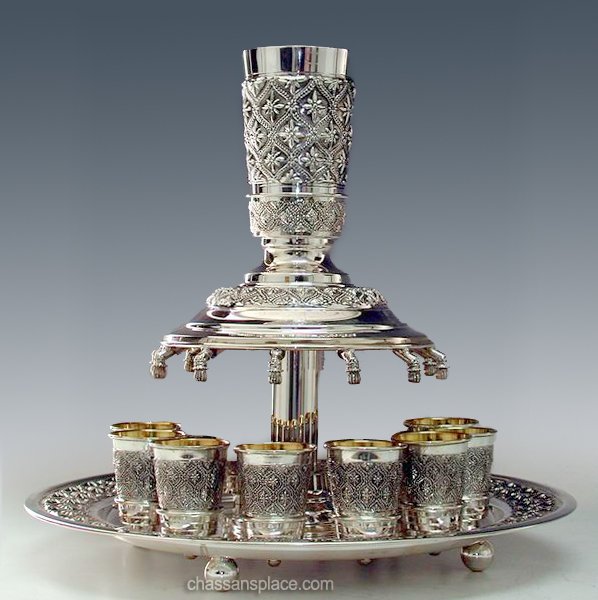 Karshi Wine Fountain Set for 8 with Platter - used 